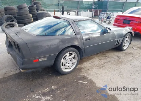 1990 Chevrolet Corvette из США, поврежденный, VIN 1G1YY2380L5105484
